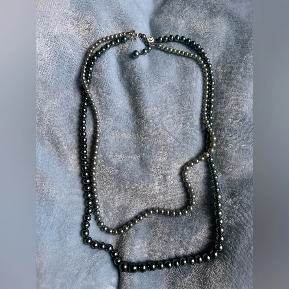 Necklace - Picture 1 of 2